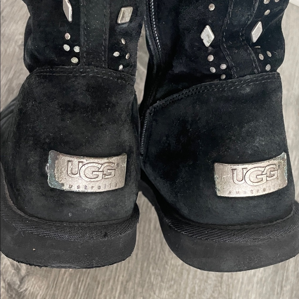 UGG Black Women's Winter Boots with Studded Detail AS IS PRELOVED🥰 size 8 - Picture 4 of 12